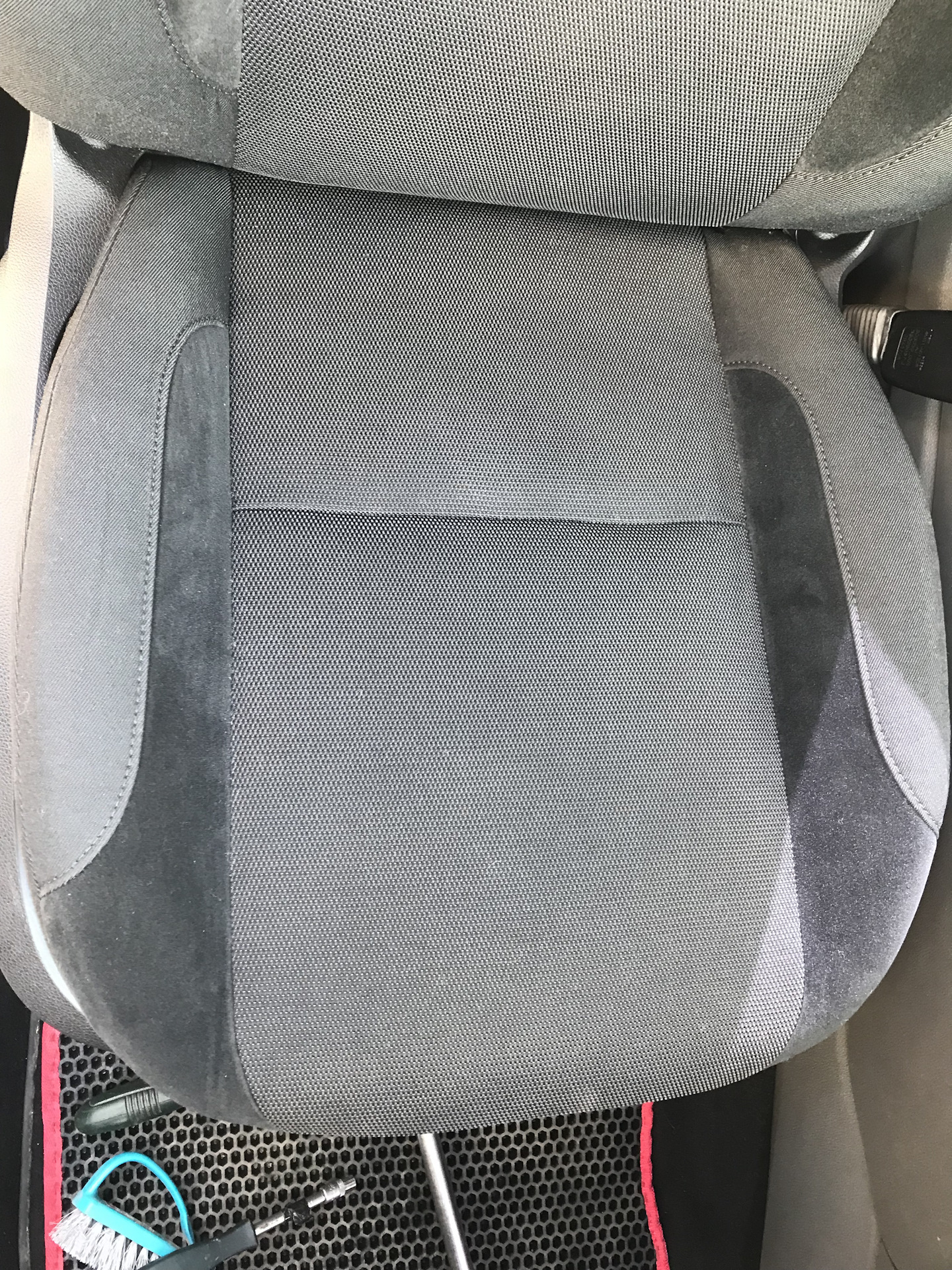 Крышка бачка омывателя — Renault Megane II, 1,6 л, 2003 года | своими ...