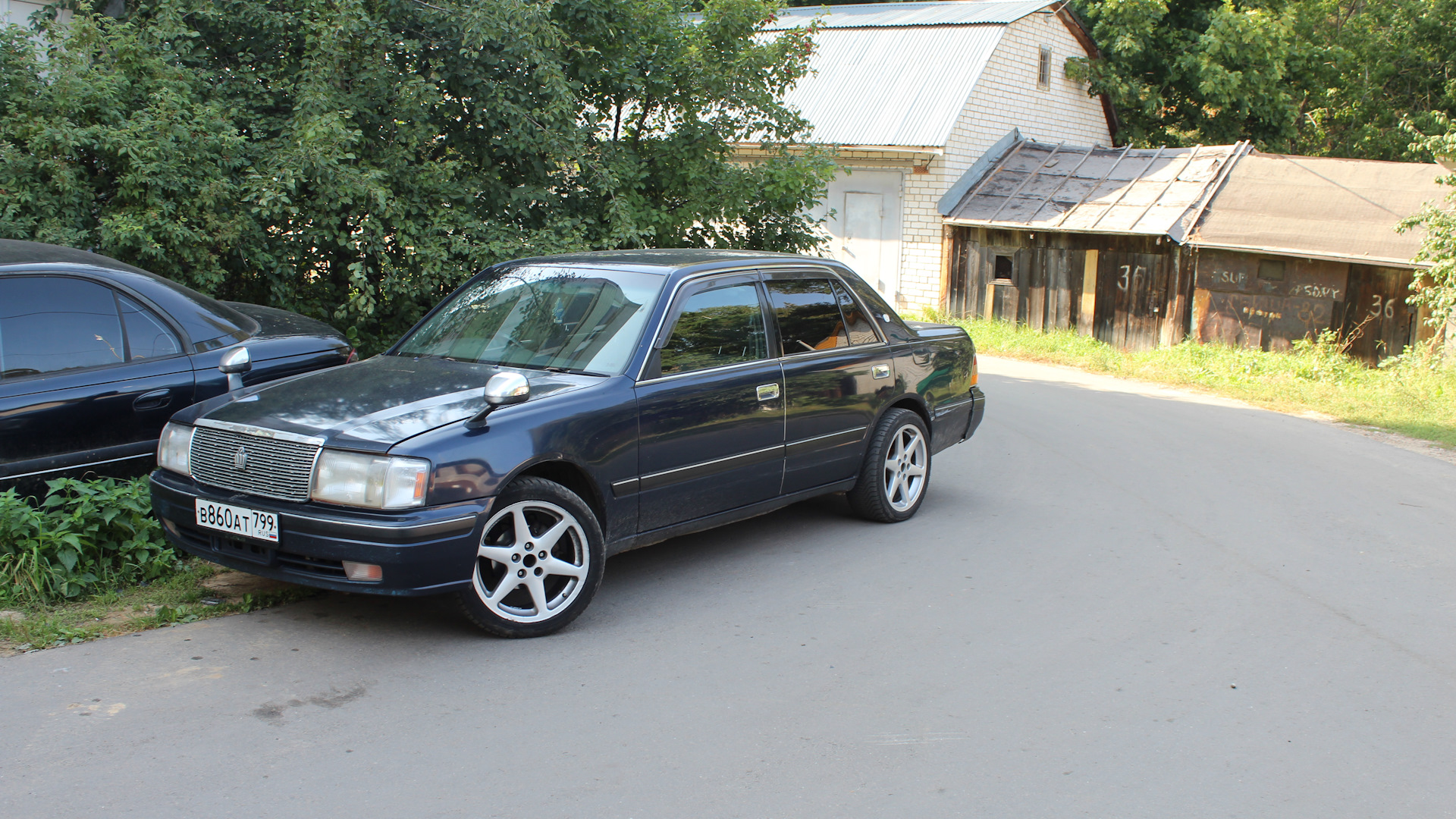 toyota crown 151