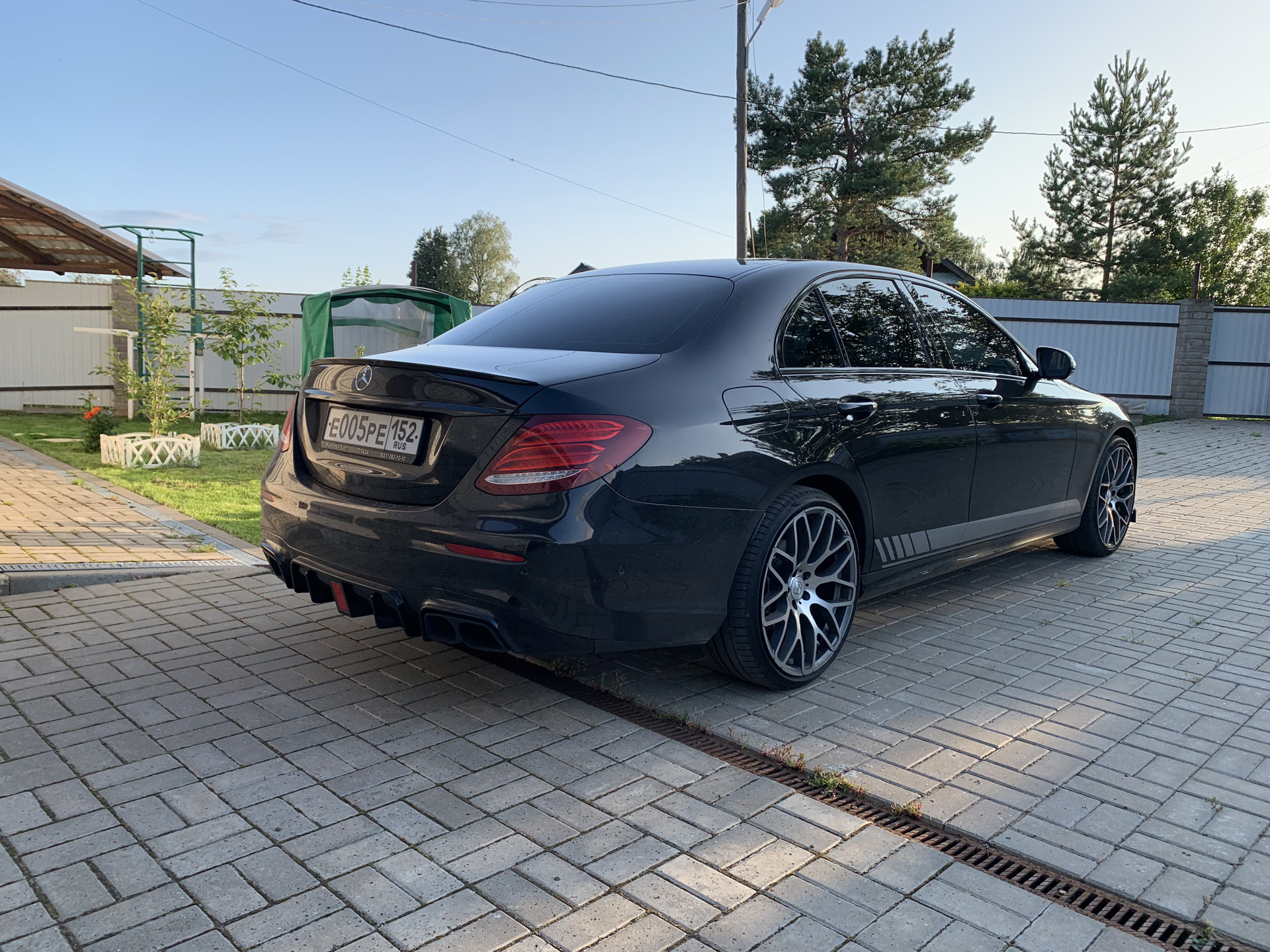 Mercedes Benz w213 черный