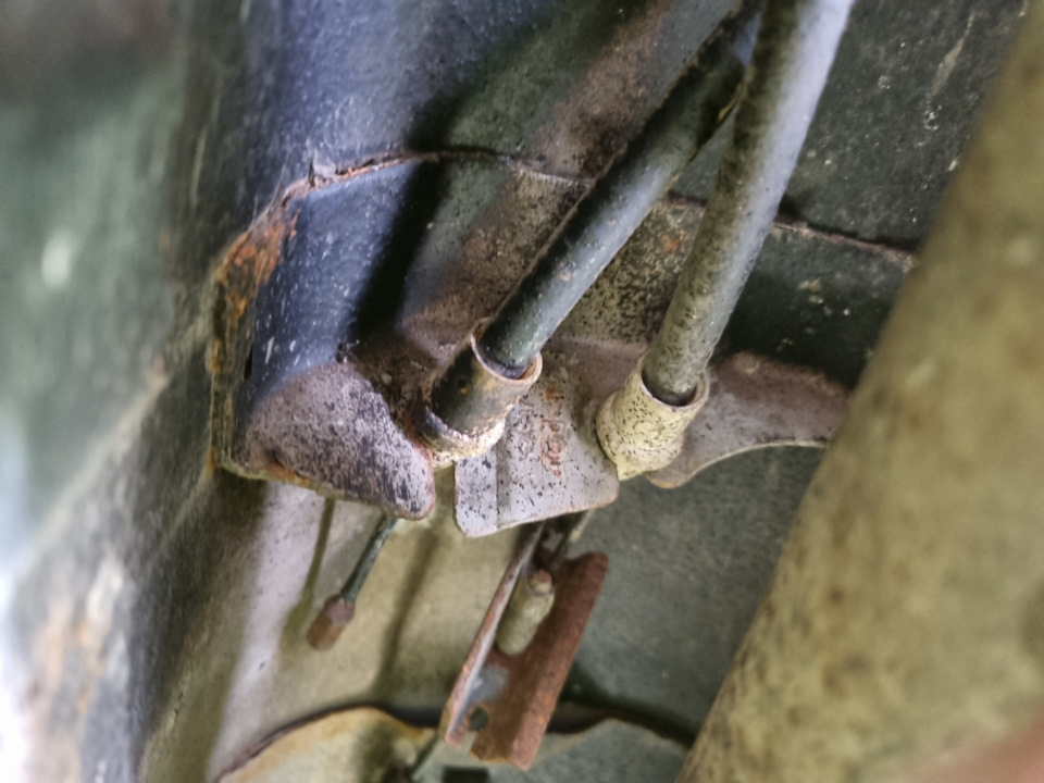 Замена длинного троса ручного тормоза барабан фокус 2 — Ford Focus II ...