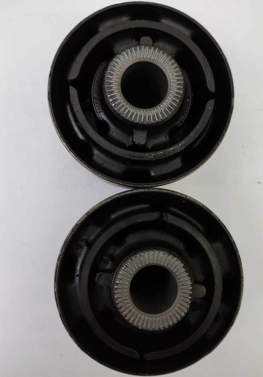 Замена сайлентблоков задних продольных рычагов — Hyundai Santa Fe (1G ...