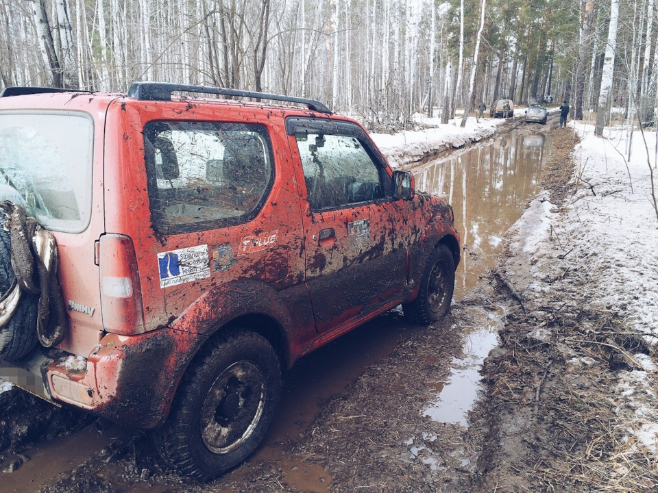 это место — Suzuki Jimny (1G)