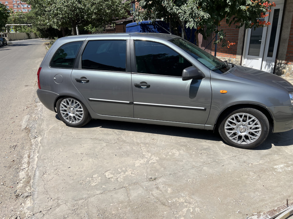 Теплые деньки в Краснодаре — Lada Калина Универсал (1G), 1,6 л, 2011 ...