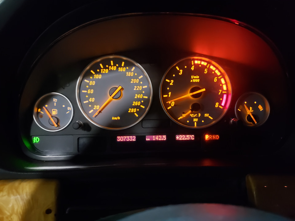 Photo from the logbook BMW 7 series (E38)