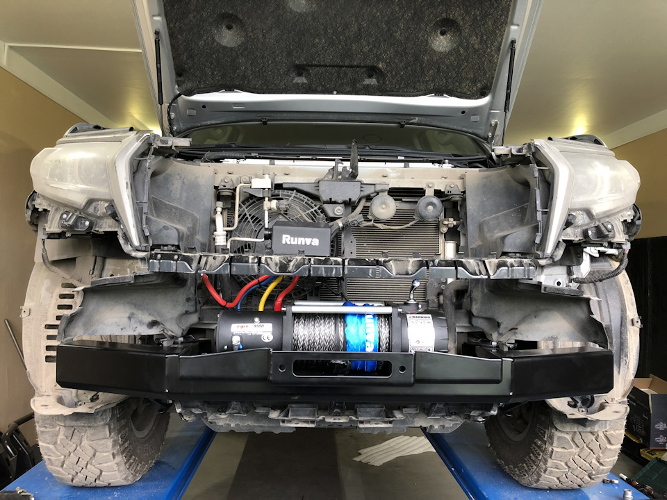 В чём отличие усилителя бампера прадо 150 и 150 рестайл? - Тех. вопросы ...