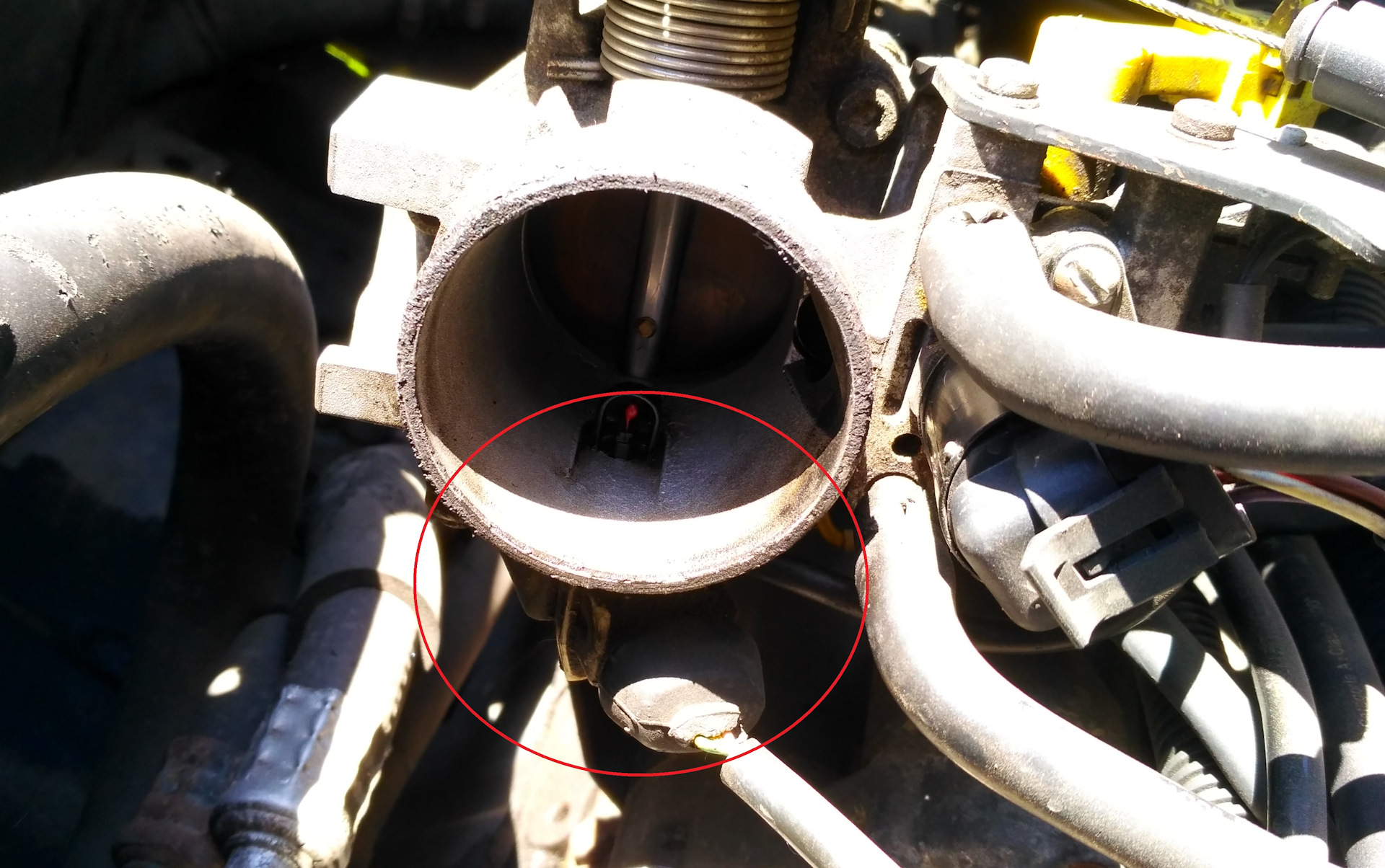 ховер н5 дизель датчик холостого хода. завышены обороты холостого хода. винт холостого хода на двигателе g5e мазда. завышены обороты холостого хода. кобальт зависают обороты.