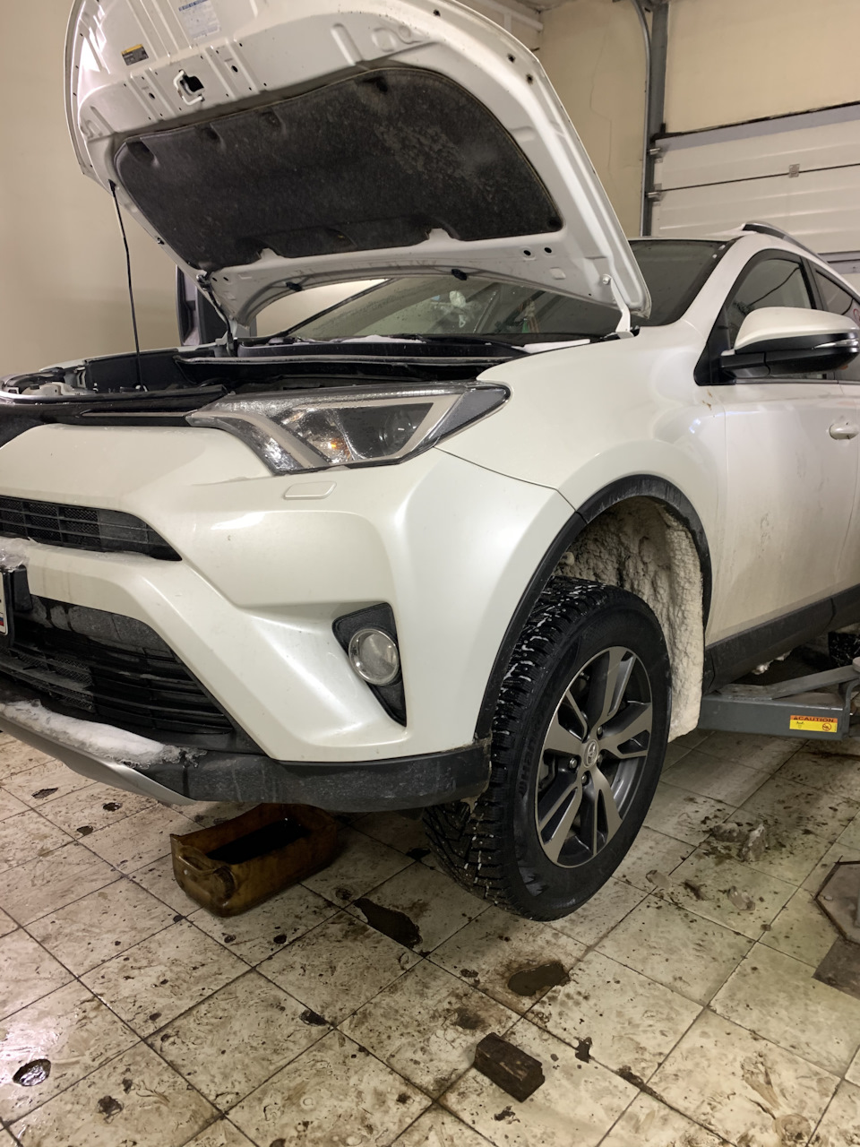 Нетипичный слив масла при замене — Toyota RAV4 (IV), 2 л, 2016 года |  наблюдение | DRIVE2