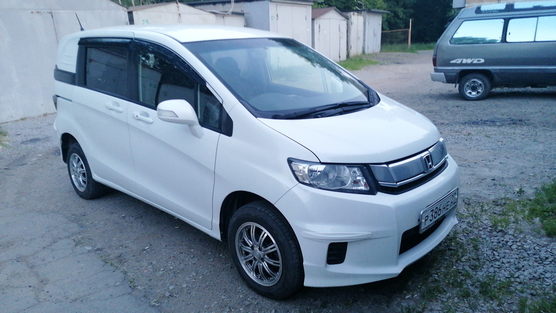 Honda Freed Spike 1.5 бензиновый 2016 | Беляш на DRIVE2