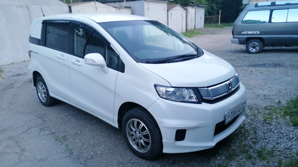 Honda freed Spike