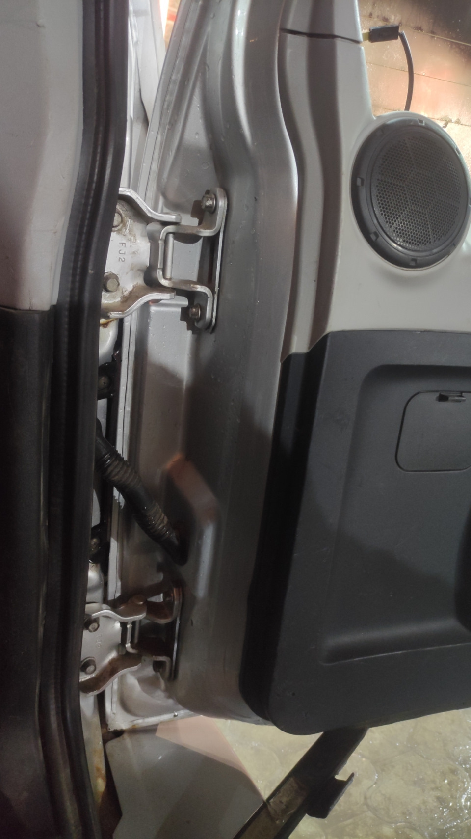 Дверь от Паджеро 4 — Mitsubishi Pajero (3G), 3,5 л, 2000 года ...