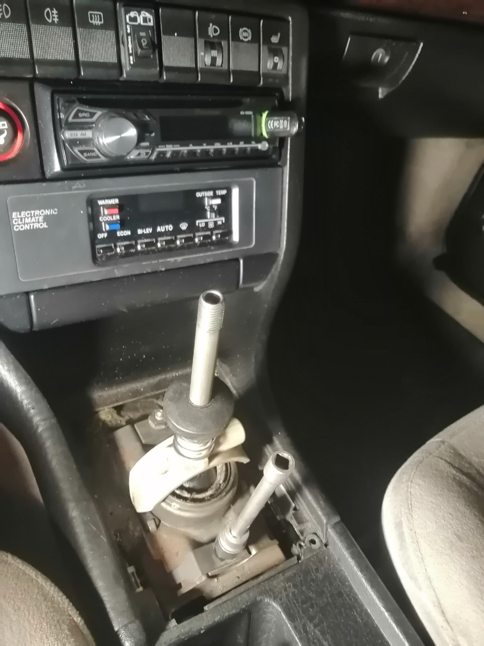Кулиса — Audi 200 (C3), 2,3 л, 1990 года | своими руками | DRIVE2