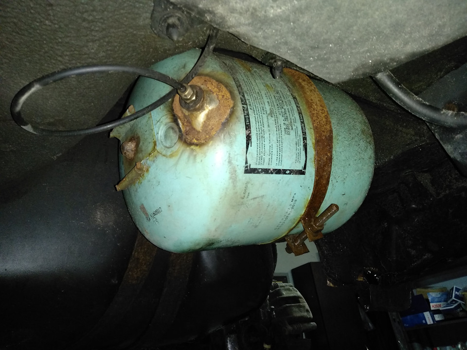 Пневмоподвеска зимой — Volkswagen Passat Variant (B4), 2,8 л, 1994 года ...