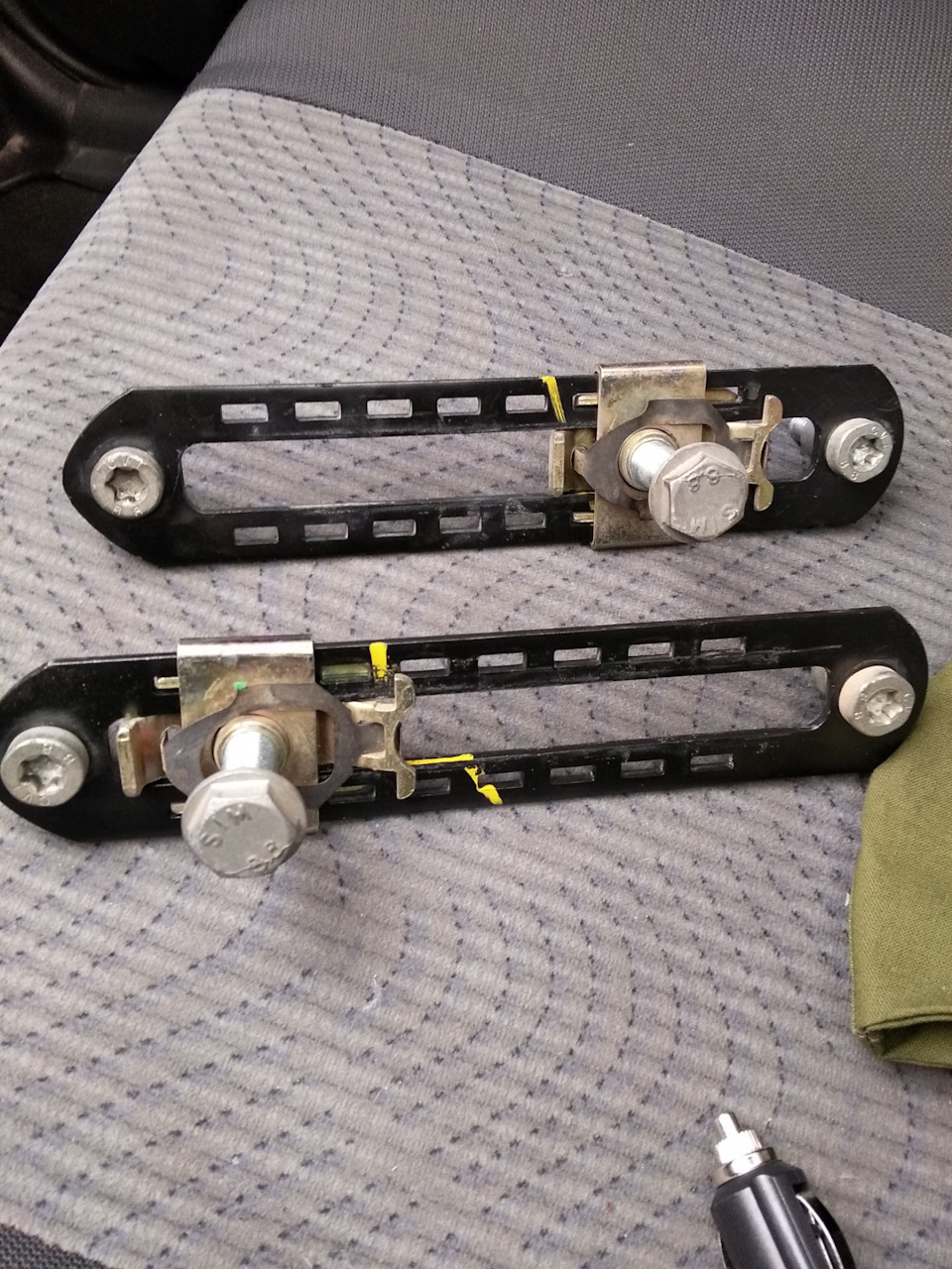 Регулировка ремней безопасности по высоте. — Daewoo Nexia (N150), 1,5 л ...