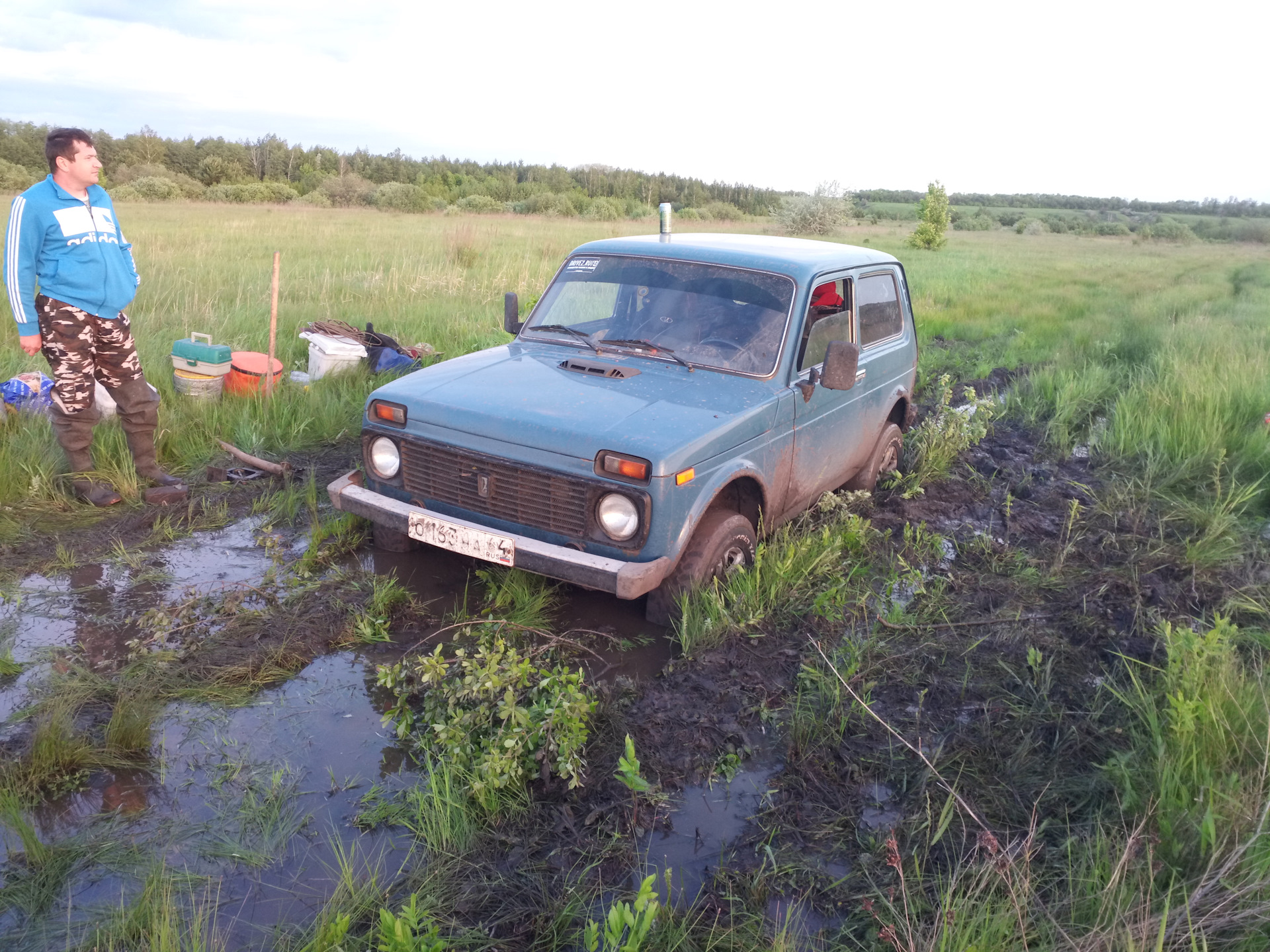 Засадил Ниву в болоте. — Lada 4x4 3D, 1,7 л, 2007 года | покатушки | DRIVE2