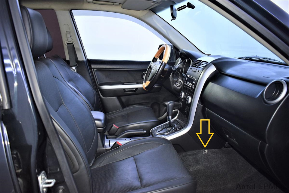 LQAAAgL2teA 960 держатель для телефона сузуки витара