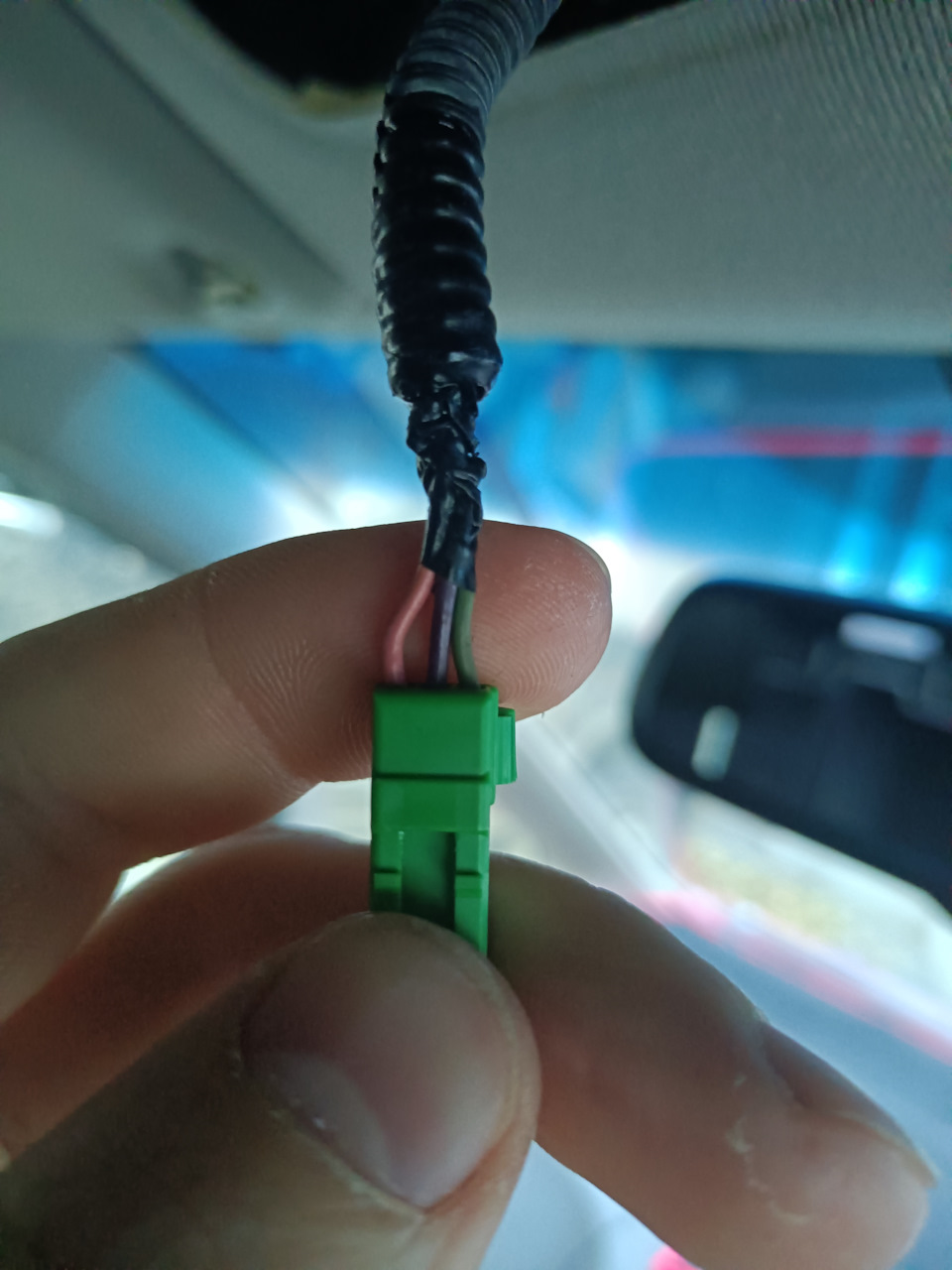 Родная фишка микрофон — Honda Fit Shuttle (1G)