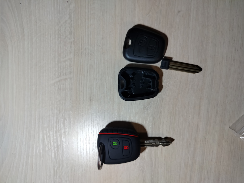 Ключ для Citroen — Citroen Xsara Picasso, 1,6 л, 2005 года | аксессуары ...