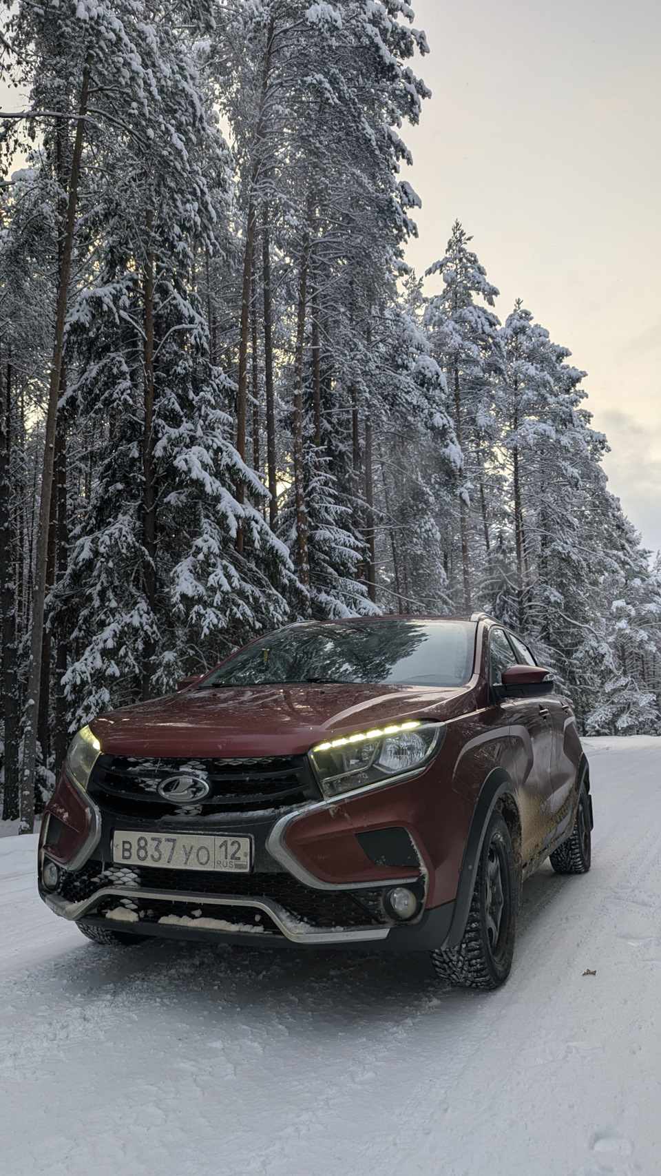 Здесь все прекрасно: и природа, и тачка. — Lada XRAY Cross