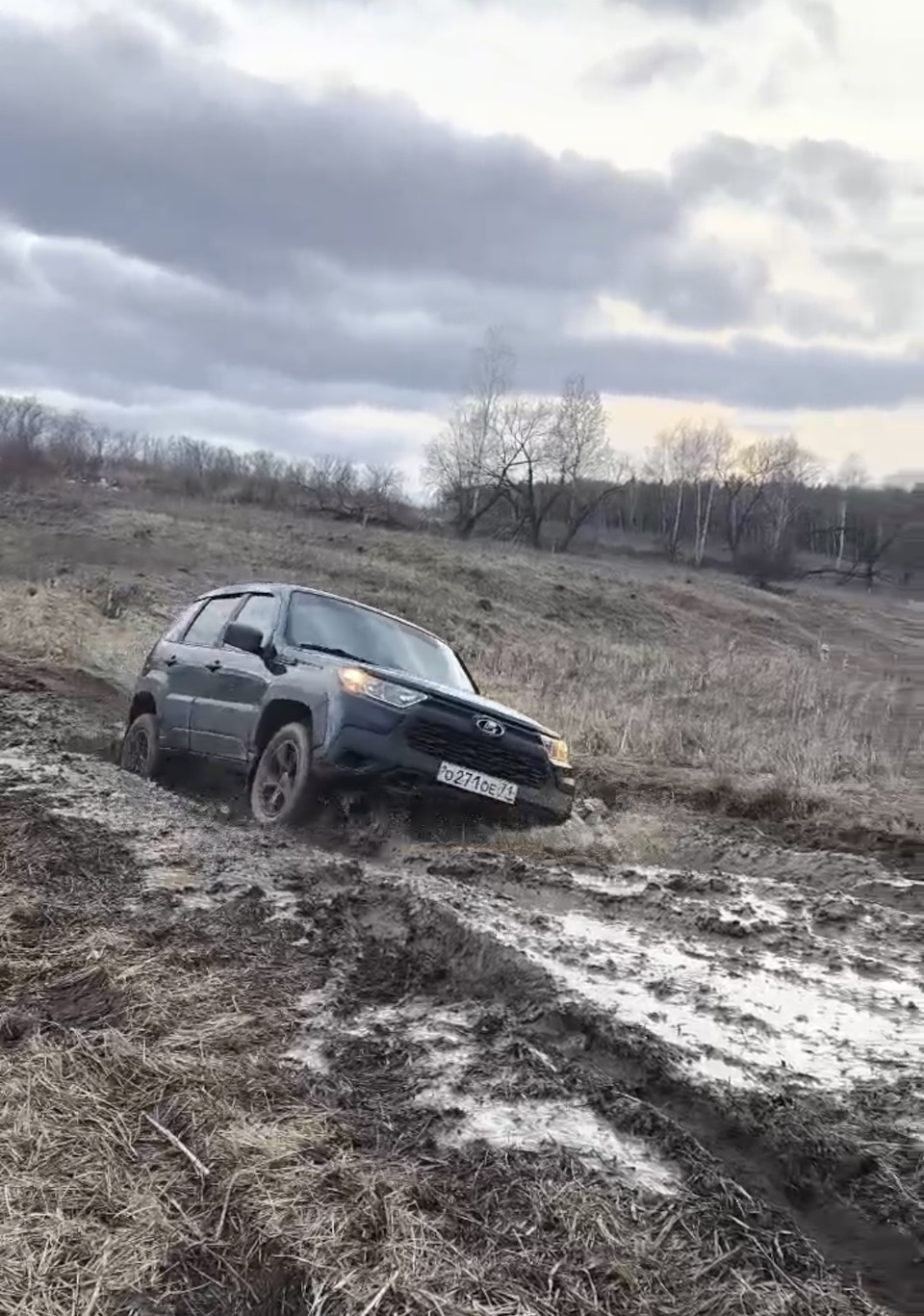 Рубится)) — Chevrolet Niva (1G)