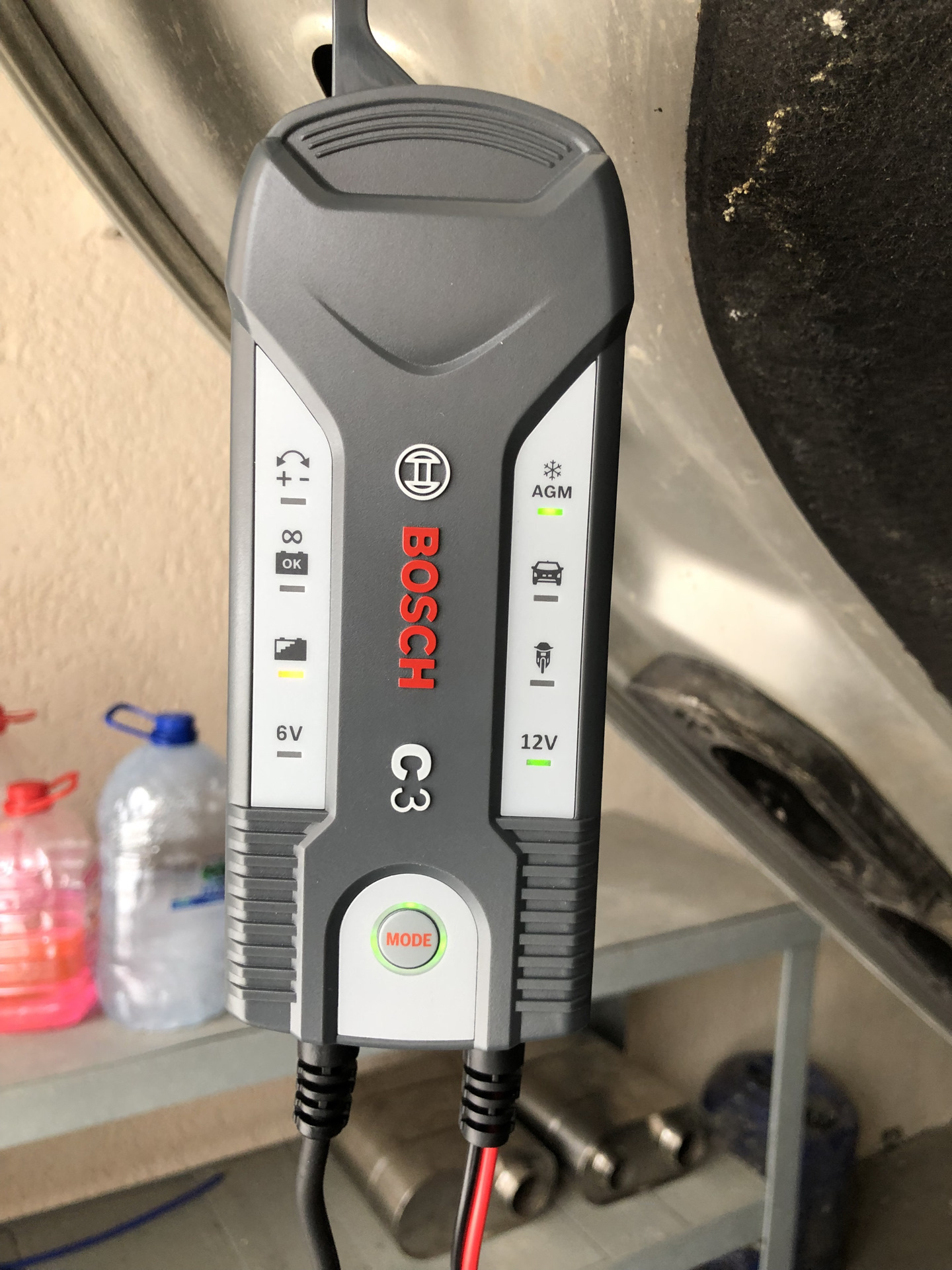 Bosch c3. Зарядка бош с3. Bosch c3 провод. Bosch c3 разъем.