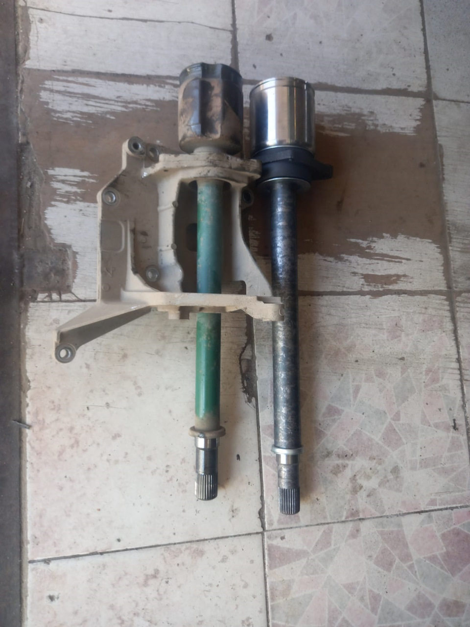 Сравнили на сервисе — аналог не подходит. — Nissan X-Trail II (t31)