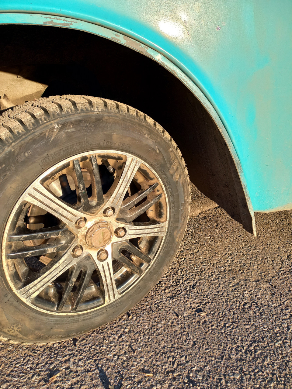 Разноразмерные литые диски на осях! Теперь всё по феншую)) — ИЖ 27156 ...