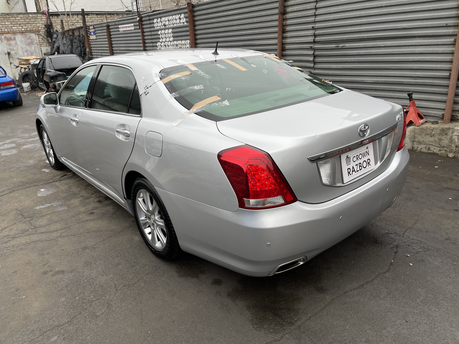 Toyota Crown Majesta 2010