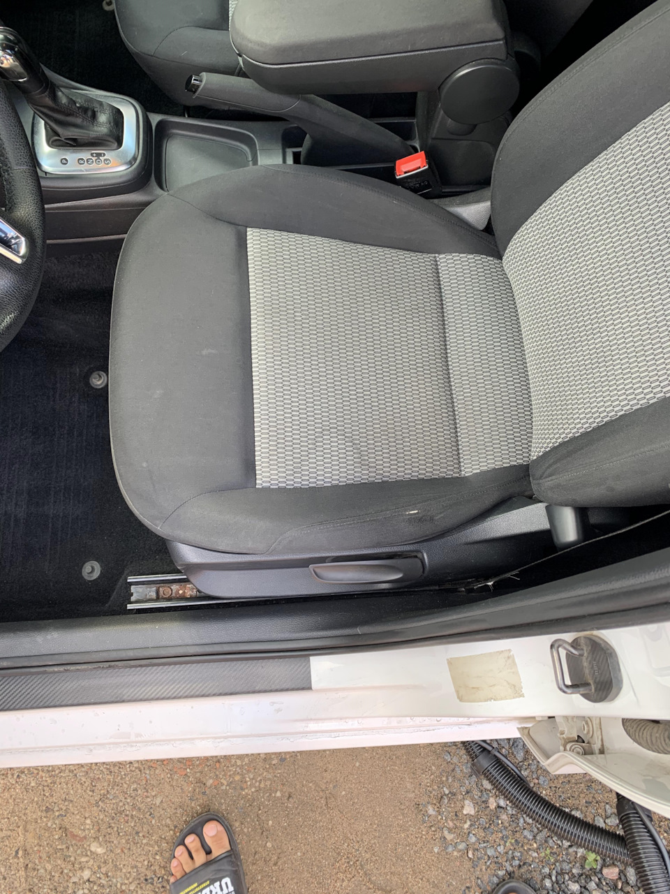 Очередная химчистка салона моющим пылесосом — Volkswagen Polo Sedan, 1 ...