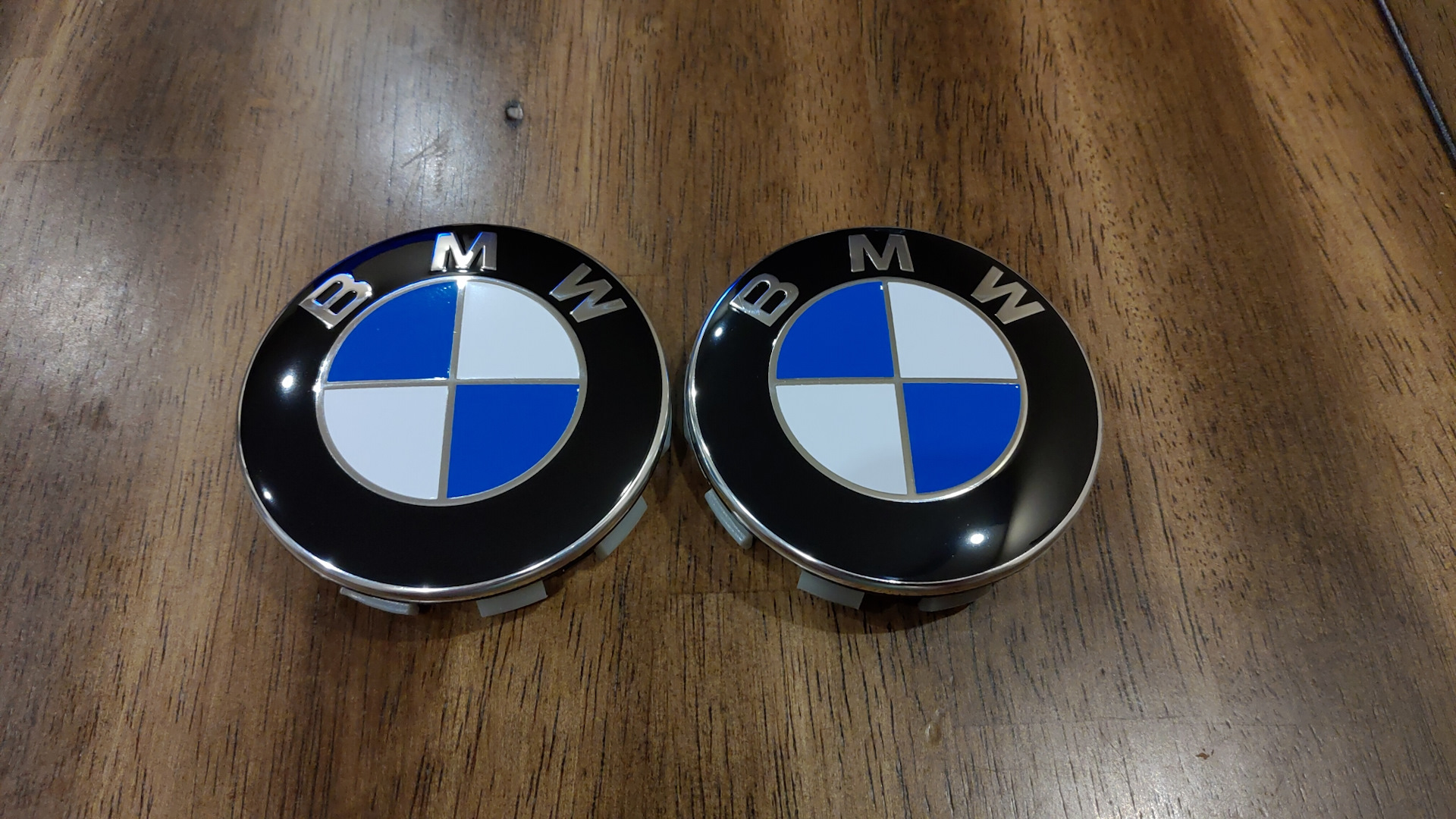 Колпаки бмв. БМВ е46 колпак и БМВ. Заглушки BMW e46. Колпаки БМВ е34. Колпачки БМВ.