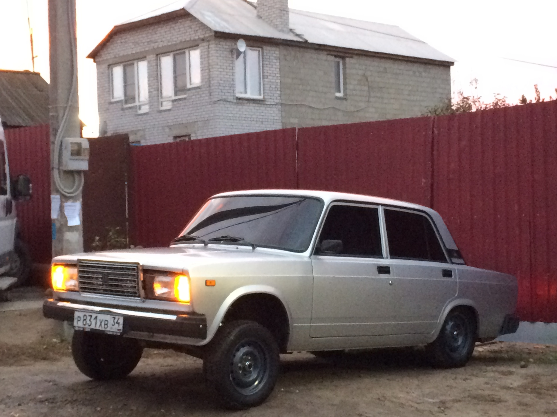 Бакинский передок. ВАЗ 2107 автош. ВАЗ 2107 серебристая автош. 2107 Снежка автош. Автош 2107 серебро.