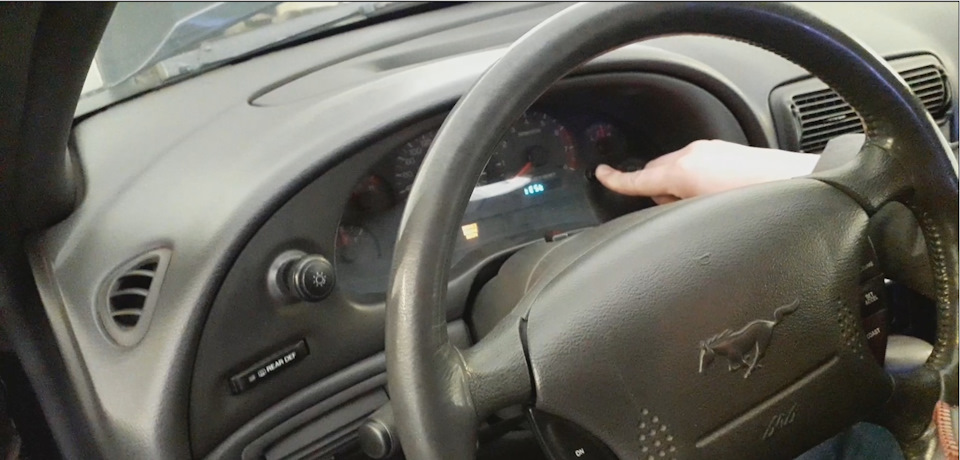 Диагностический режим одометра — Ford Mustang (4G), 4,6 л, 1999 года ...