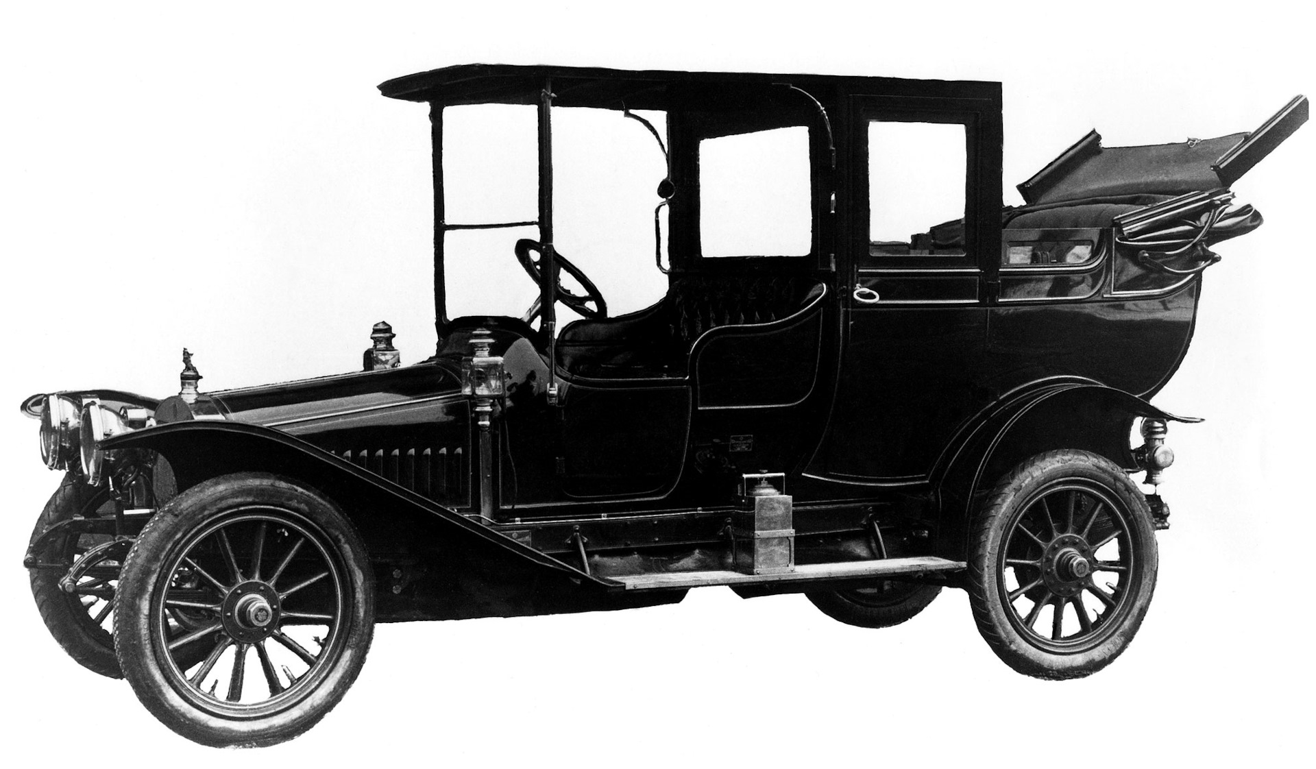 Первые российские машины. Руссо-Балт 1909. Модель Руссо-Балт с24/30. Автомобили 1915 года завода «Руссо-Балт". Руссо-Балт Ландоле.