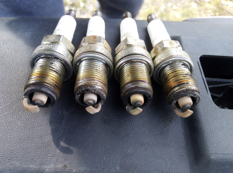 Промывка дросселя и форсунок, замена свечей — LADA Гранта лифтбек, 1,6 ...