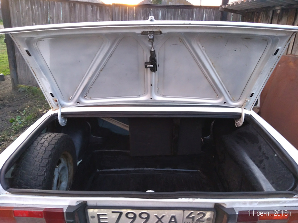 Коврик в багажник. - Lada 21063, 1,3 л, 1990 года аксессуары DRIVE2