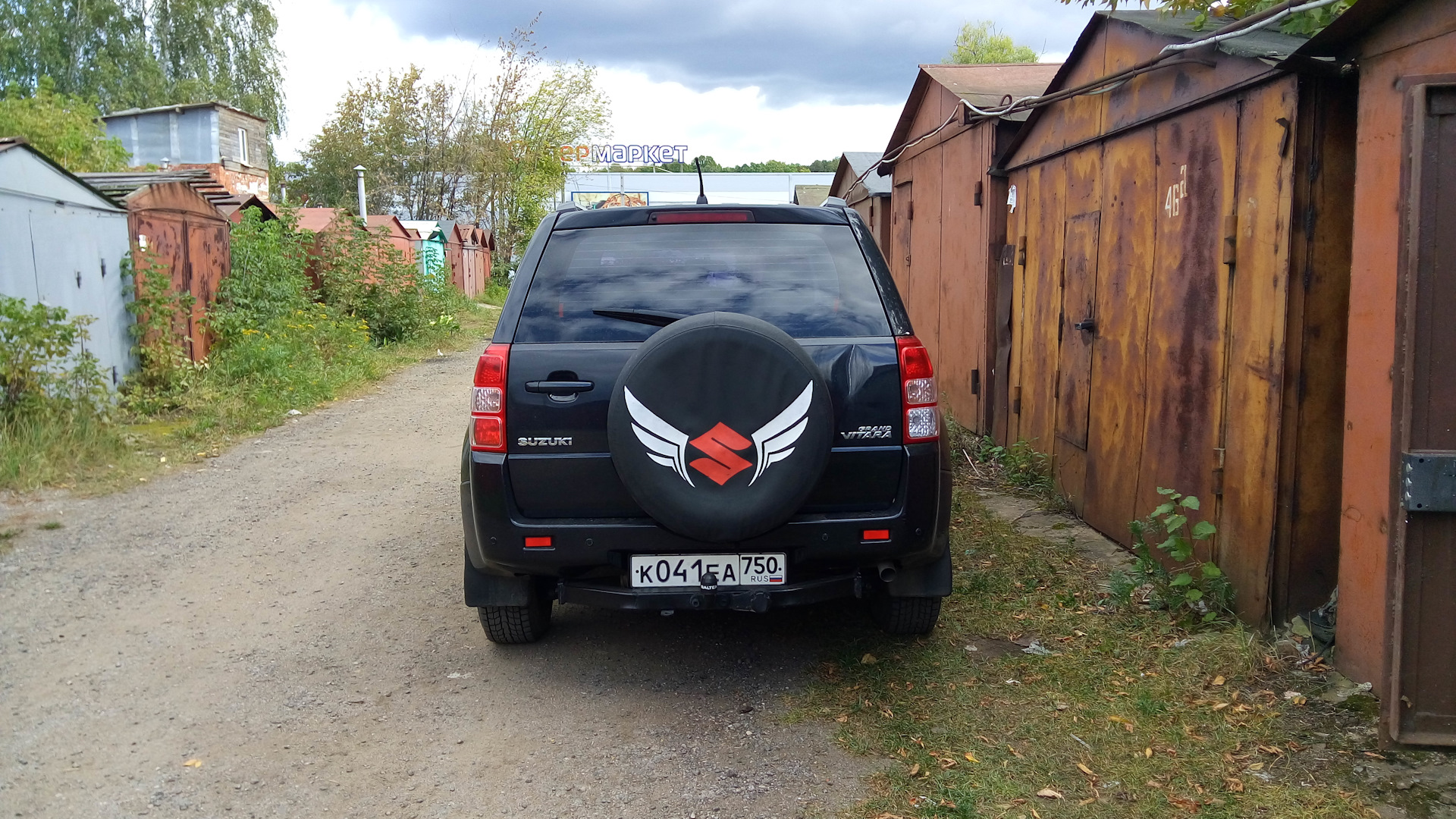 Колпак запаски сперли. — Сообщество «Suzuki Grand Vitara Club» на DRIVE2
