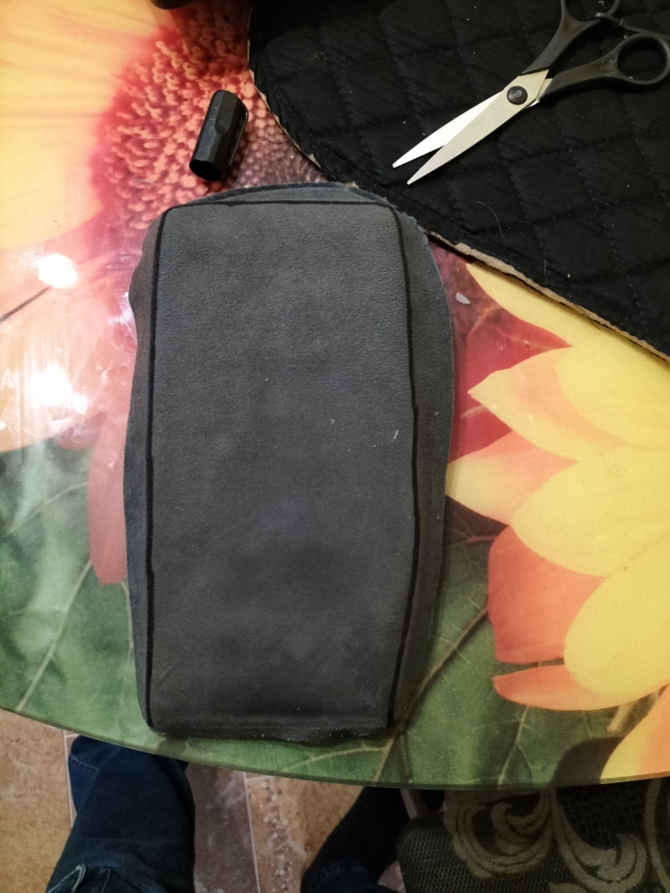 Чехол на подлокотник своими руками — LADA Приора хэтчбек, 1,6 л., 2009 ...