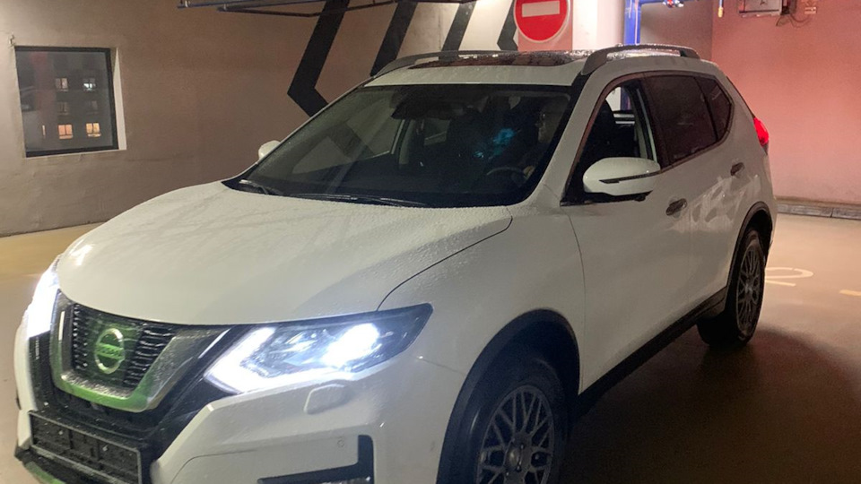 Nissan X-Trail mr.White