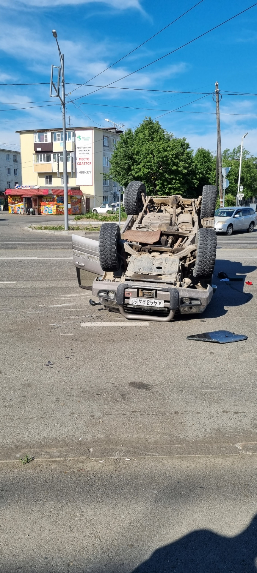 Юбилейный пробег и прощай легенда… — Toyota Land Cruiser 100, 4,2 л, 2000  года | ДТП | DRIVE2