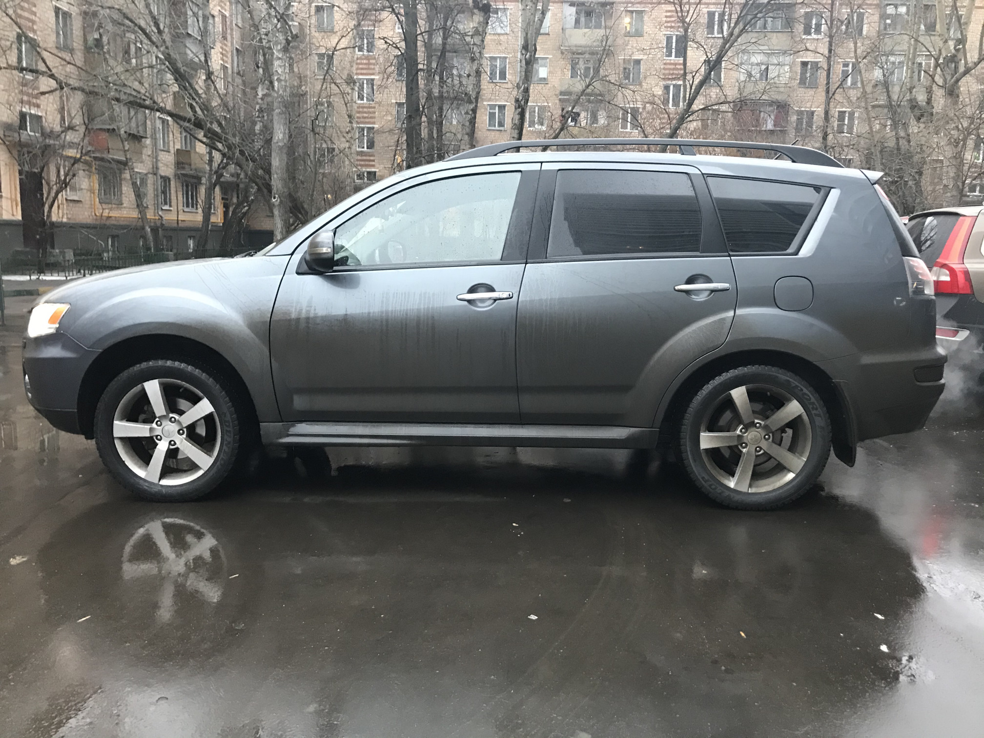 замена задних пружин mitsubishi outlander xl