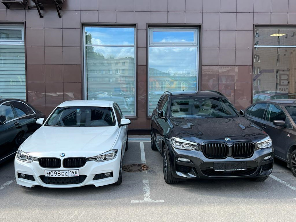 Правильная рамка номеров — BMW 3 series (F30), 2 л, 2016 года ...