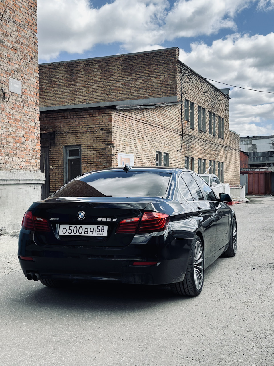 Дома — BMW 5 series (F10), 2 л, 2013 года | визит на сервис | DRIVE2