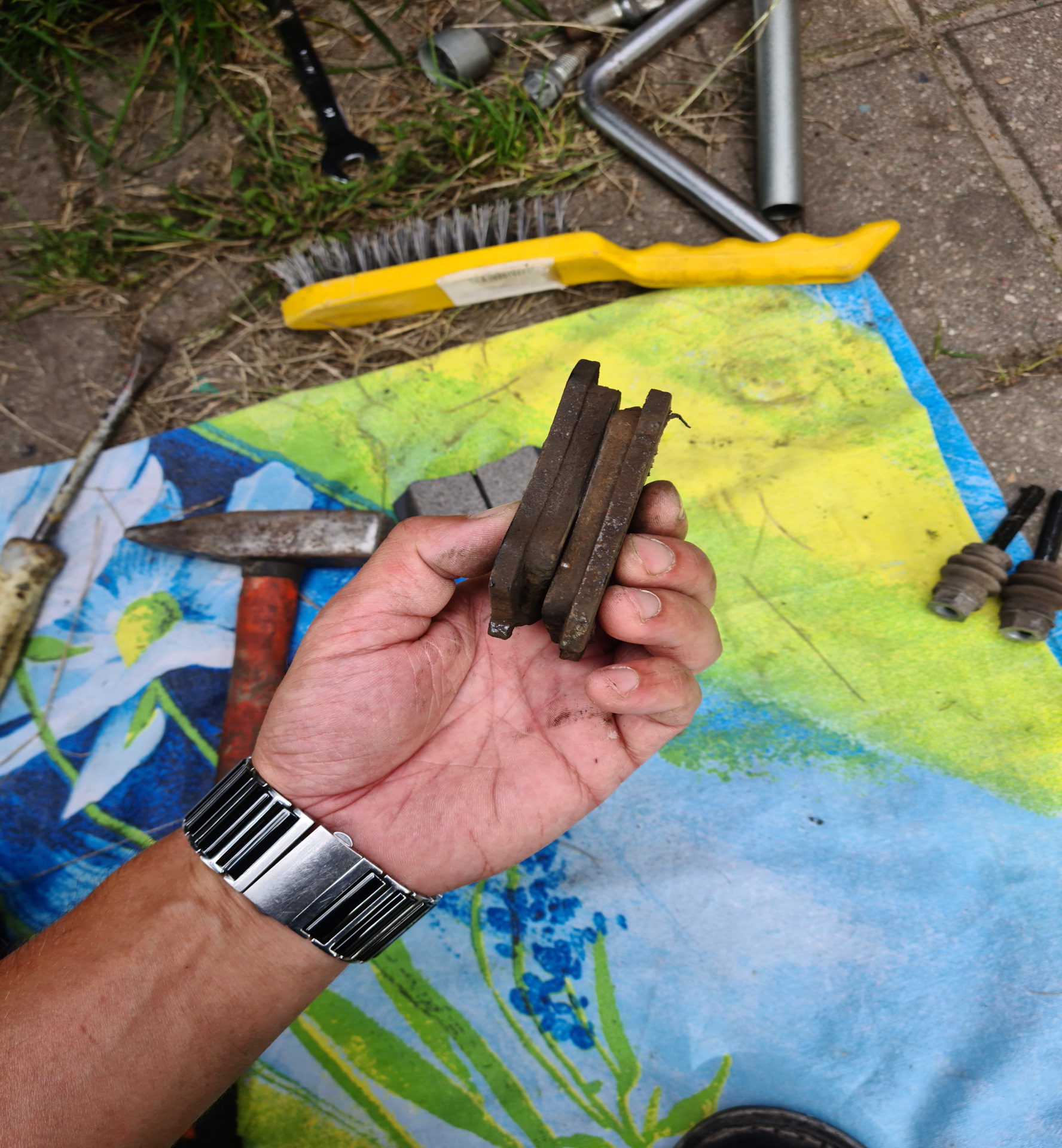 Замена тормозных колодок — Volkswagen Polo Sedan, 1,6 л, 2017 года ...