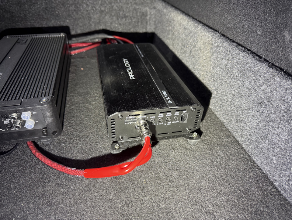 Фото в бортжурнале Москвич 3. Запчасти на фото: Q0011