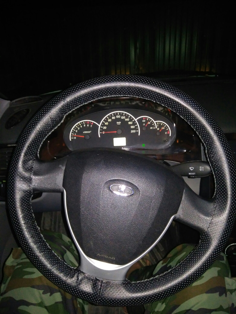 Оплетка руля — Lada Приора хэтчбек, 1,6 л, 2013 года | тюнинг | DRIVE2