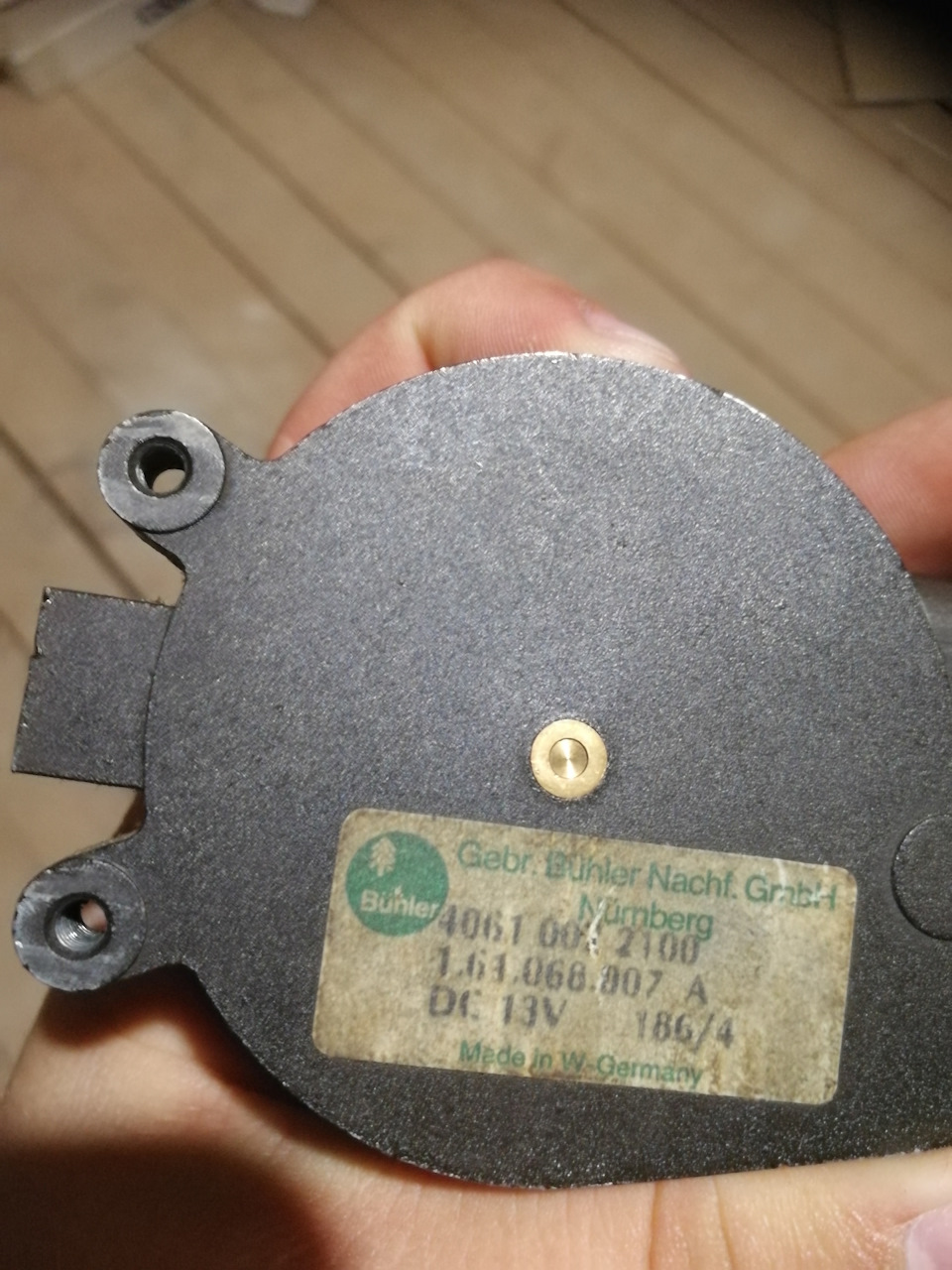 LYAAAgDTvuA-960.jpg