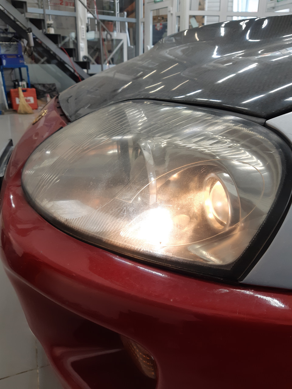 Машина пыльная. Ехала рано утром. Ни одна мойка по пути моего следования не работала еще. — Toyota Supra (80)