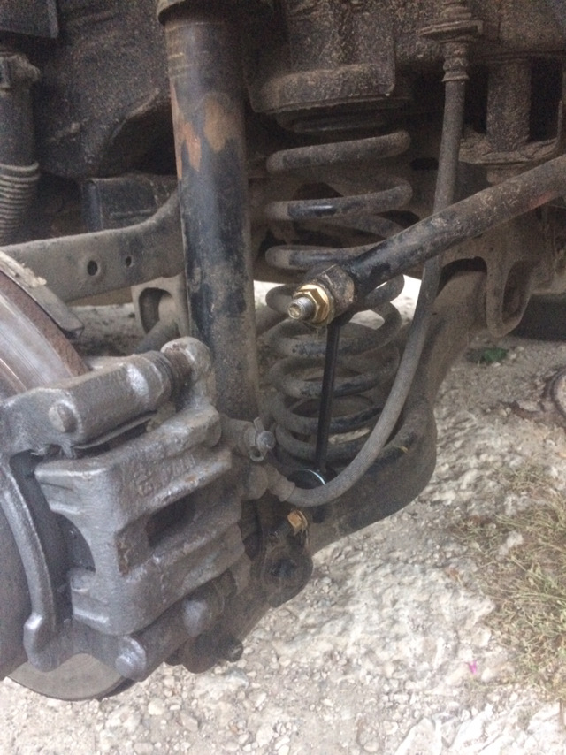 Замена задней стойки стабилизатора — KIA Sportage (3G), 2 л, 2010 года ...