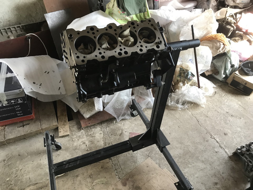 Вертим — Mitsubishi Airtrek