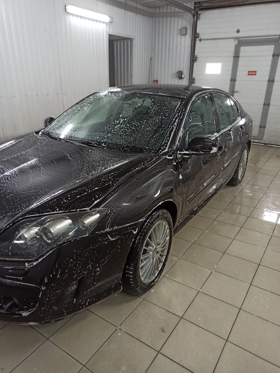 Мойка авто + фото — Renault Laguna III, 1,5 л, 2009 года | мойка | DRIVE2