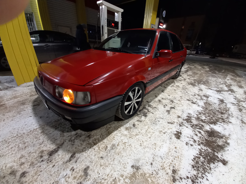 В поисках фарсунок омывателя фар. — Volkswagen Passat B3, 1,8 л, 1990 ...